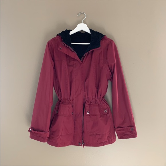 St. John’s Bay rain jacket - Picture 2 of 7